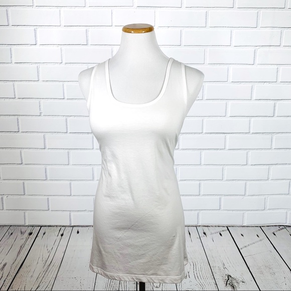 Zenana Outfitters White U Back Tank - L - Picture 2 of 5